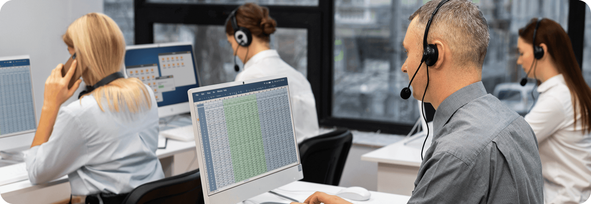 Estandariza las habilidades de atención al cliente para los equipos de call center